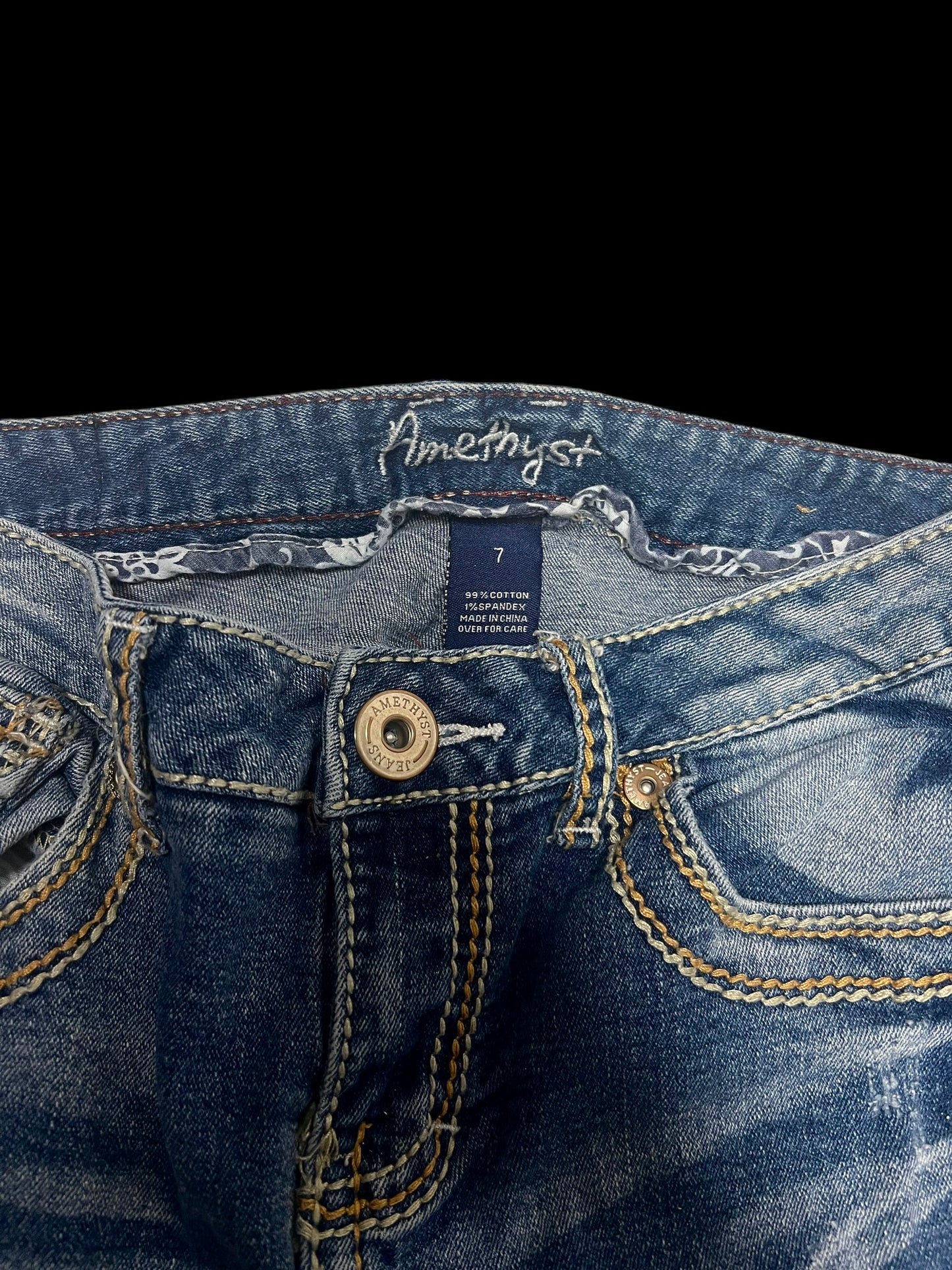 Low rise jeans