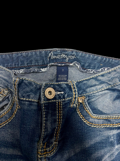 Low rise jeans