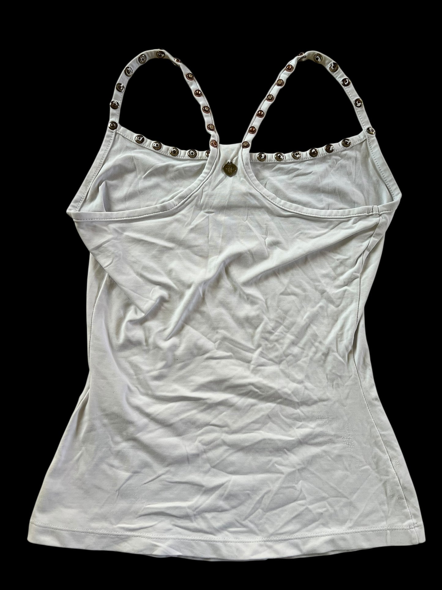 Studded fitted tank