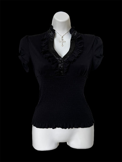 Black fitted top