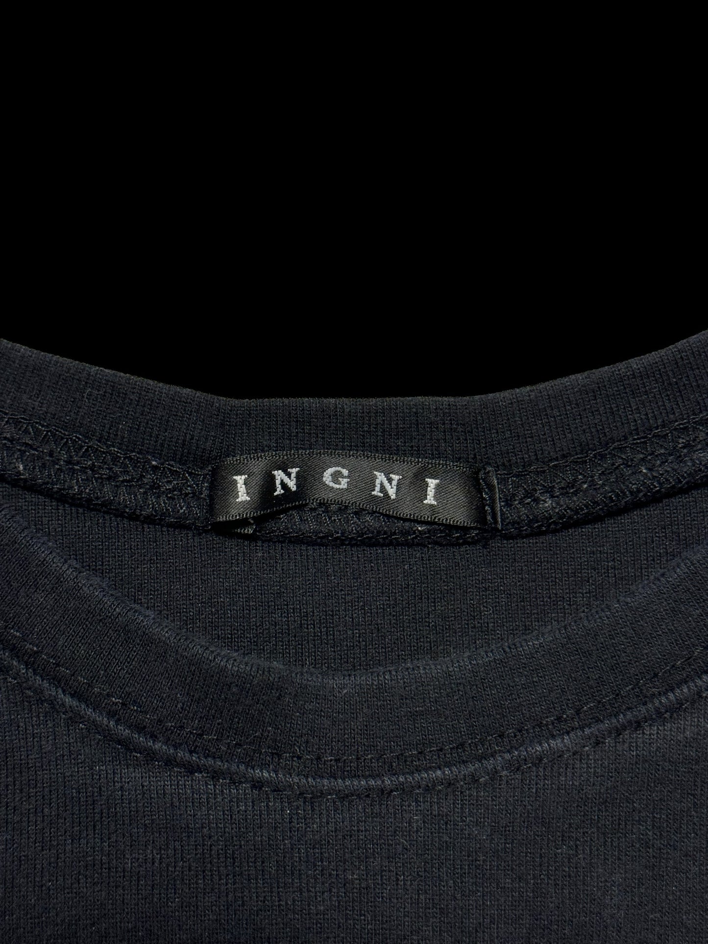 Long sleeve embroidered top