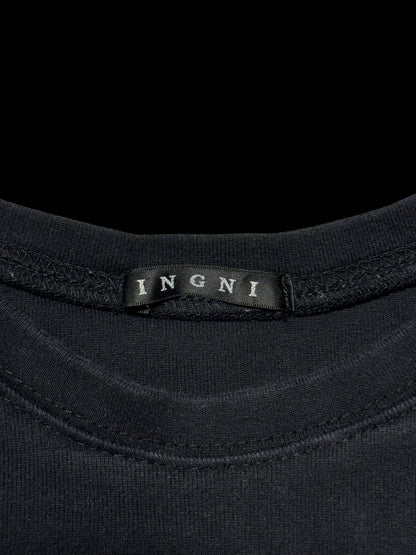 Long sleeve embroidered top