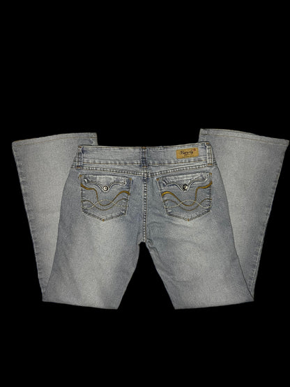 Low-rise jeans