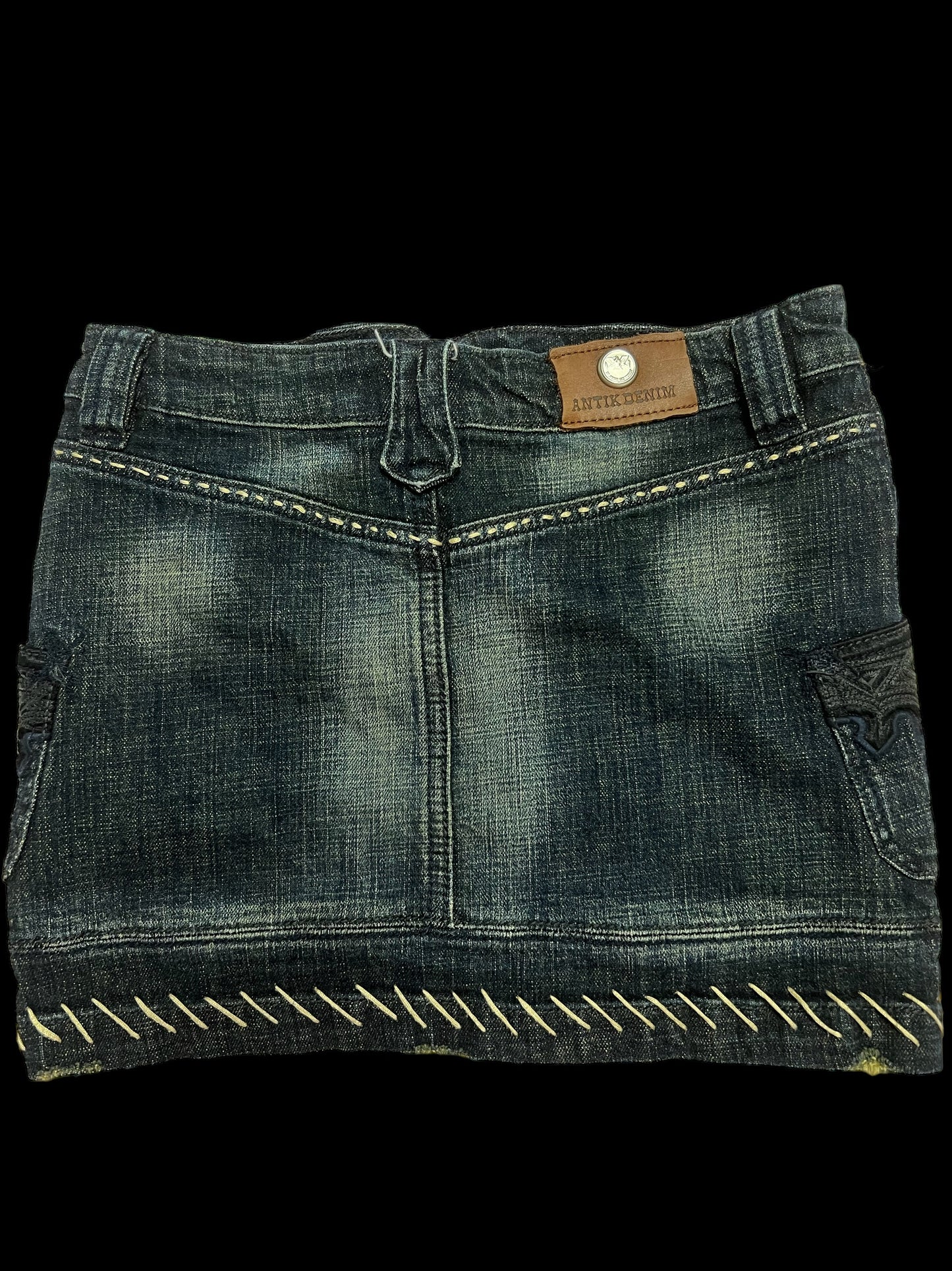 Embroidered denim skirt