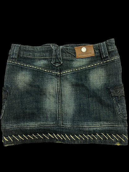 Embroidered denim skirt
