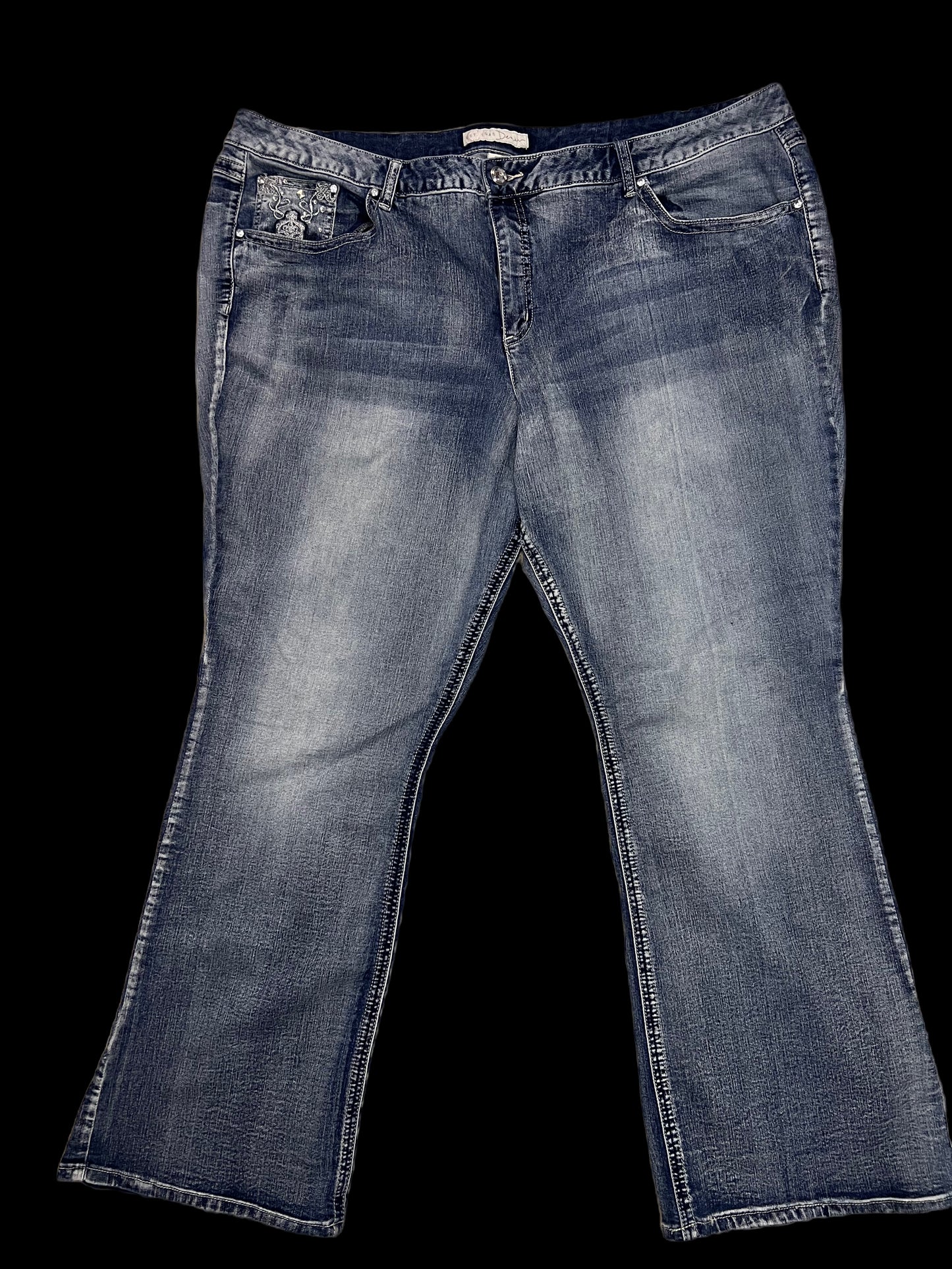 Plus-size embellished jeans