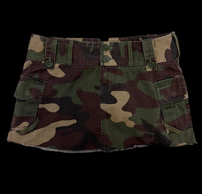 Camo mini skirt