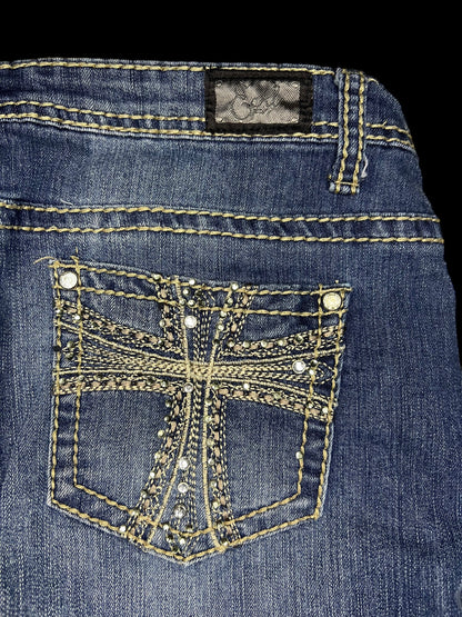 Embellished capris jeans