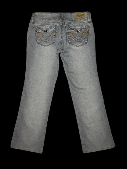 Low-rise jeans